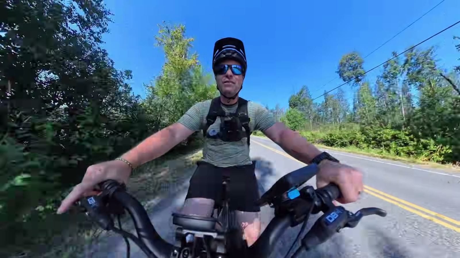 Ben riding the Aventure M with pedal assist only