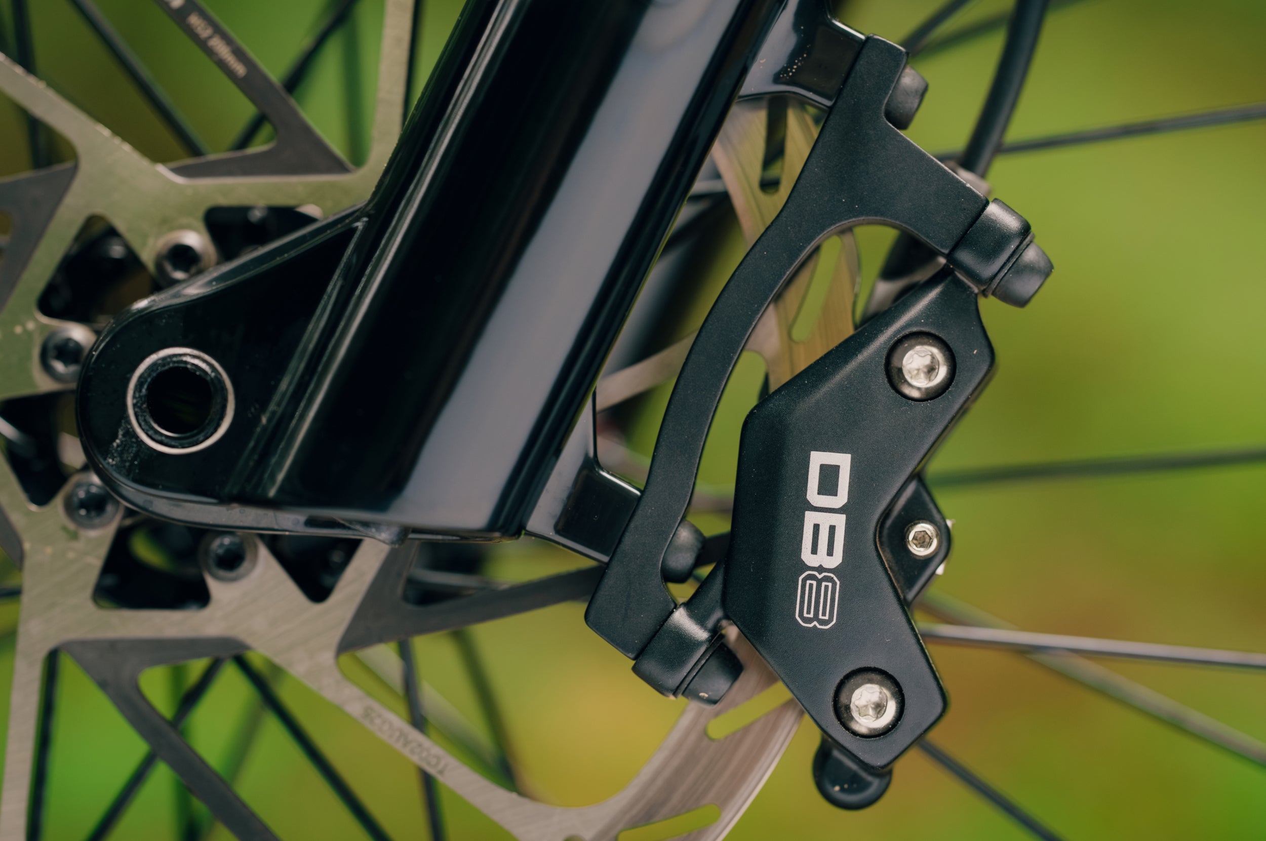 SRAM DB8 four-piston hydraulic brakes