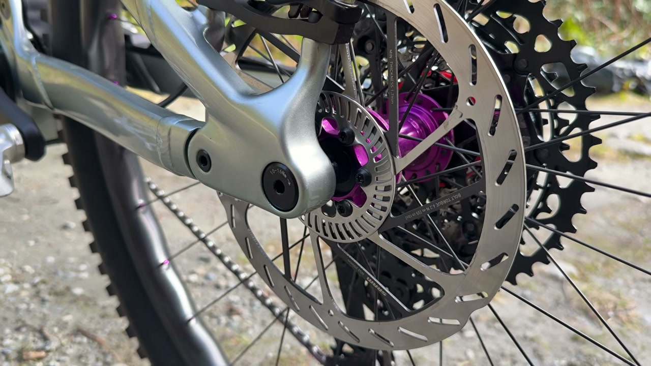 SRAM AXS transmission, powered off the main battery