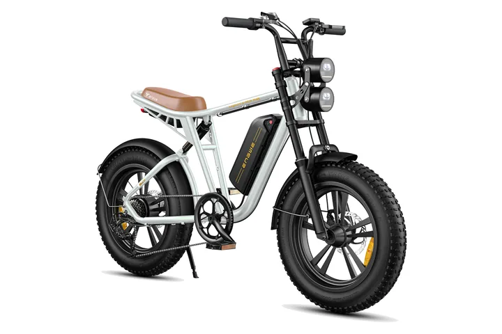 Engwe M20 in White, the colour Ben tested