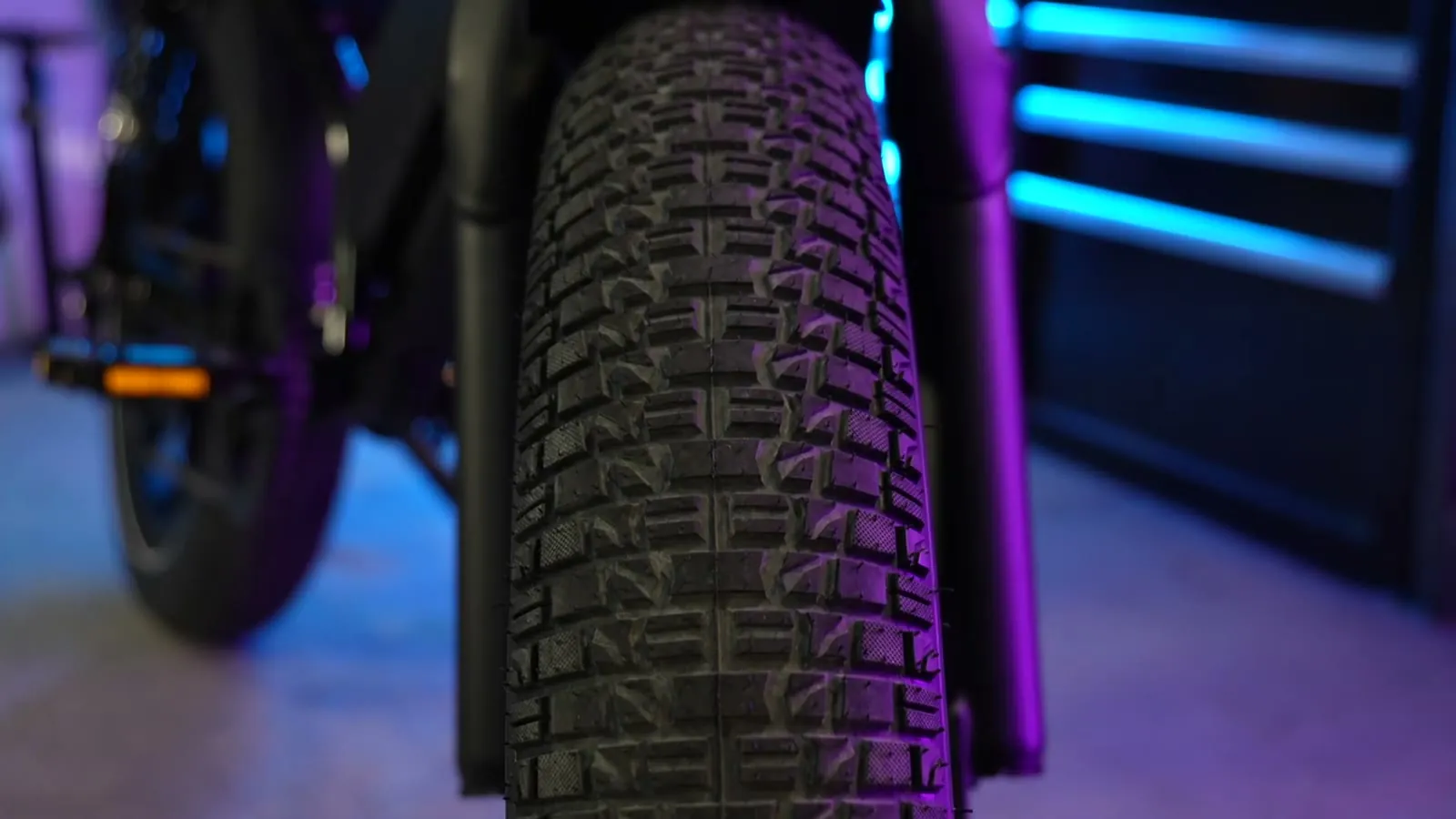 Heybike Titan fat tire tread