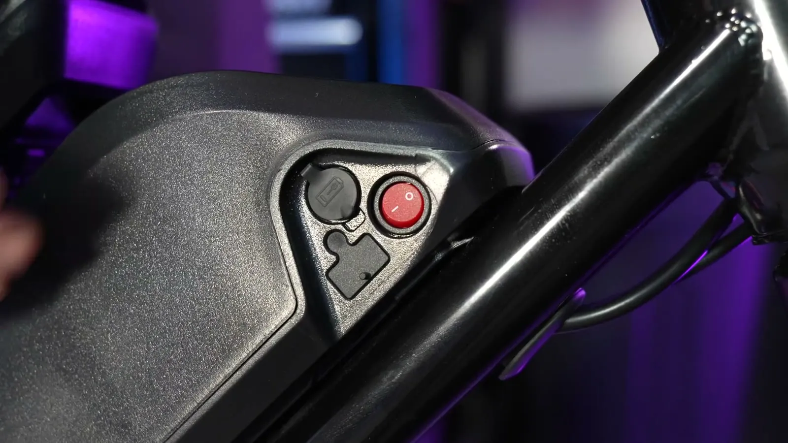 Heybike Titan battery power switch