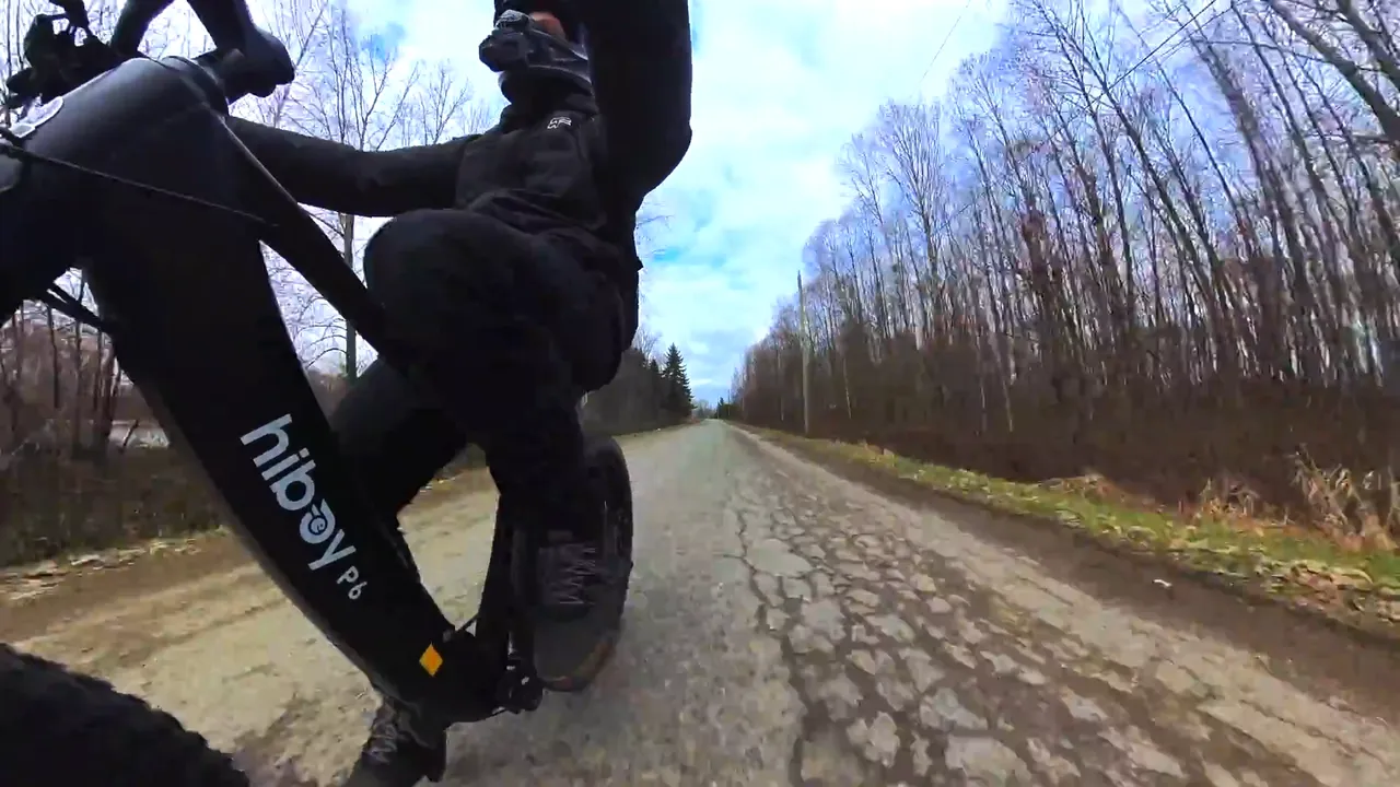 Ben riding the Hiboy P6