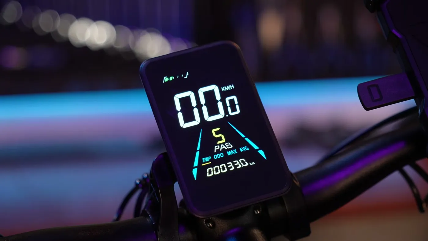 HiKNiGHT H6 Pro display