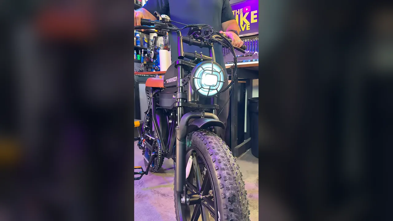 Hovsco HovGtrs Ultra video thumbnail