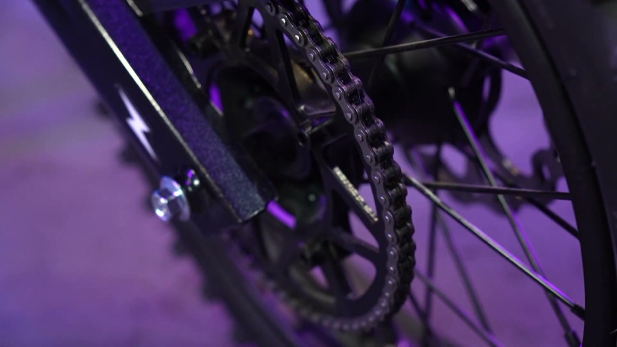Chain and sprocket