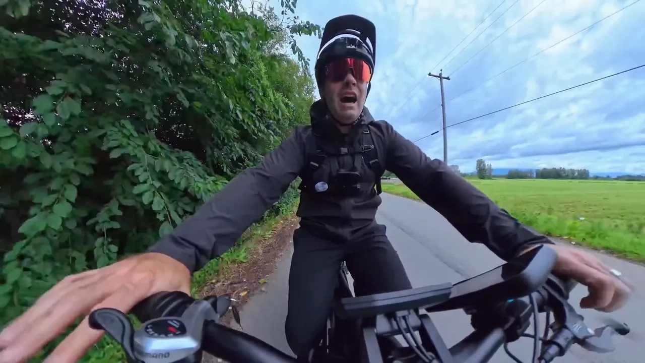Ben on the Philodo Forester 60V