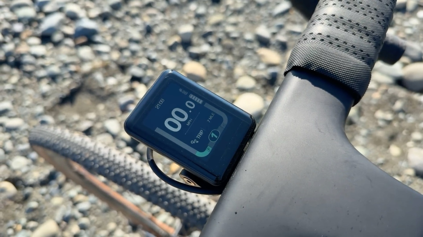 CF Racer1 colour display