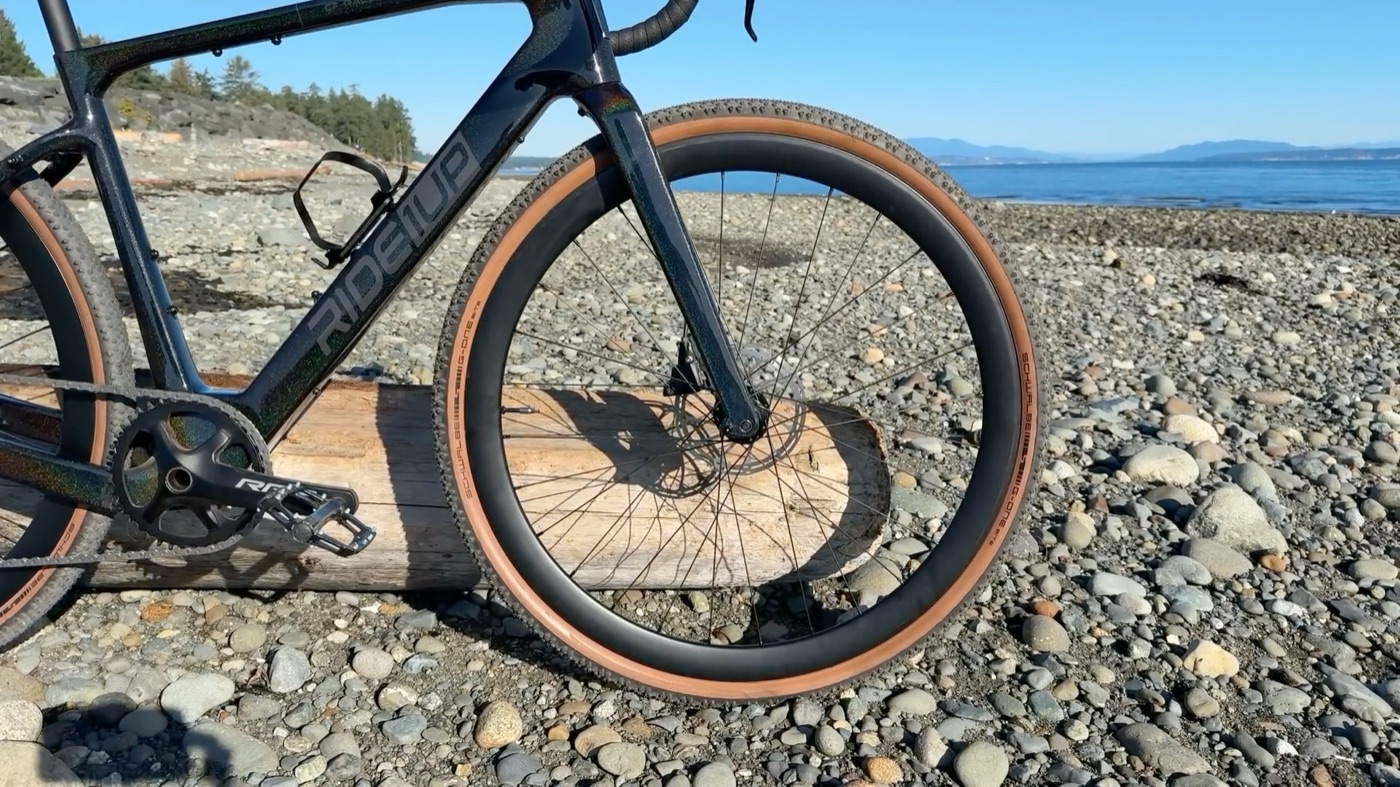 CF Racer1 down tube and carbon wheels