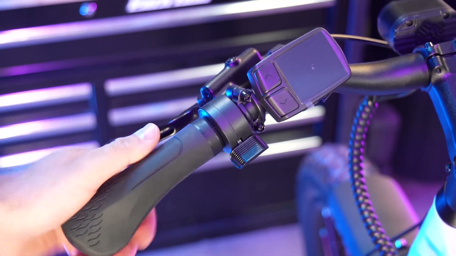 Thumb throttle and display