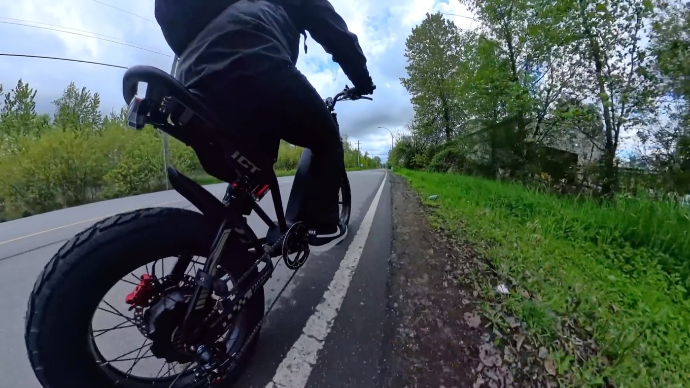Front wheel lifting on the Tuttio ICT under acceleration