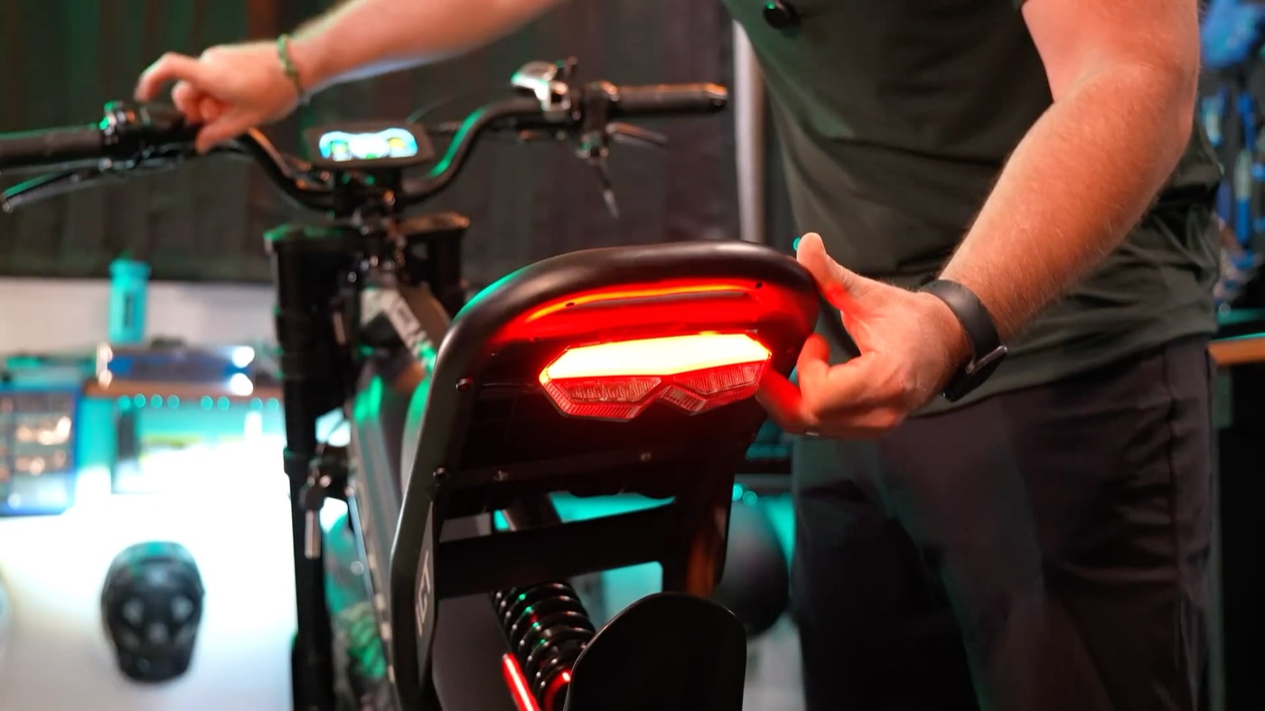 Tuttio ICT tail light lit