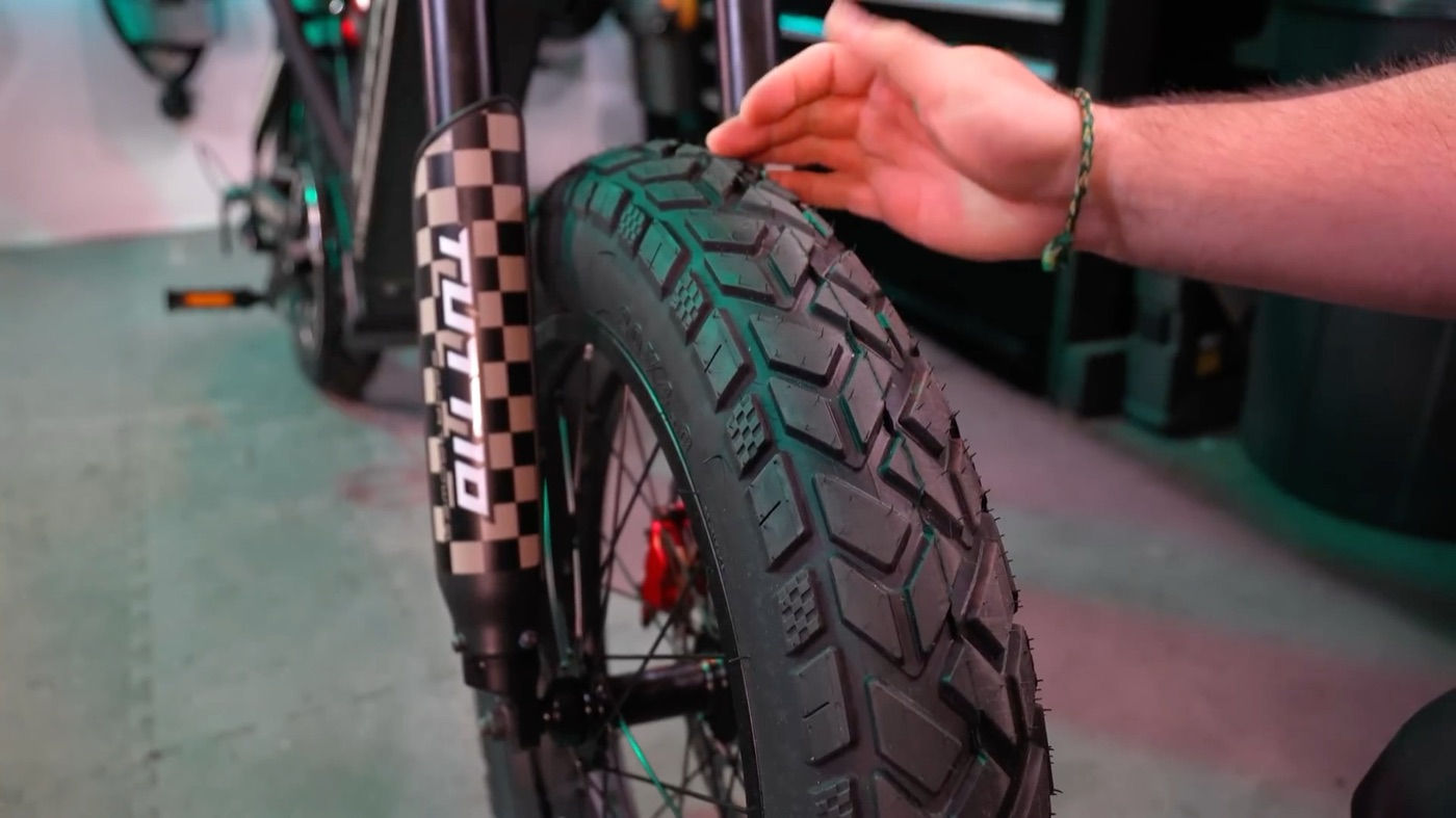 Tuttio ICT rear hub motor and dual-sport tire