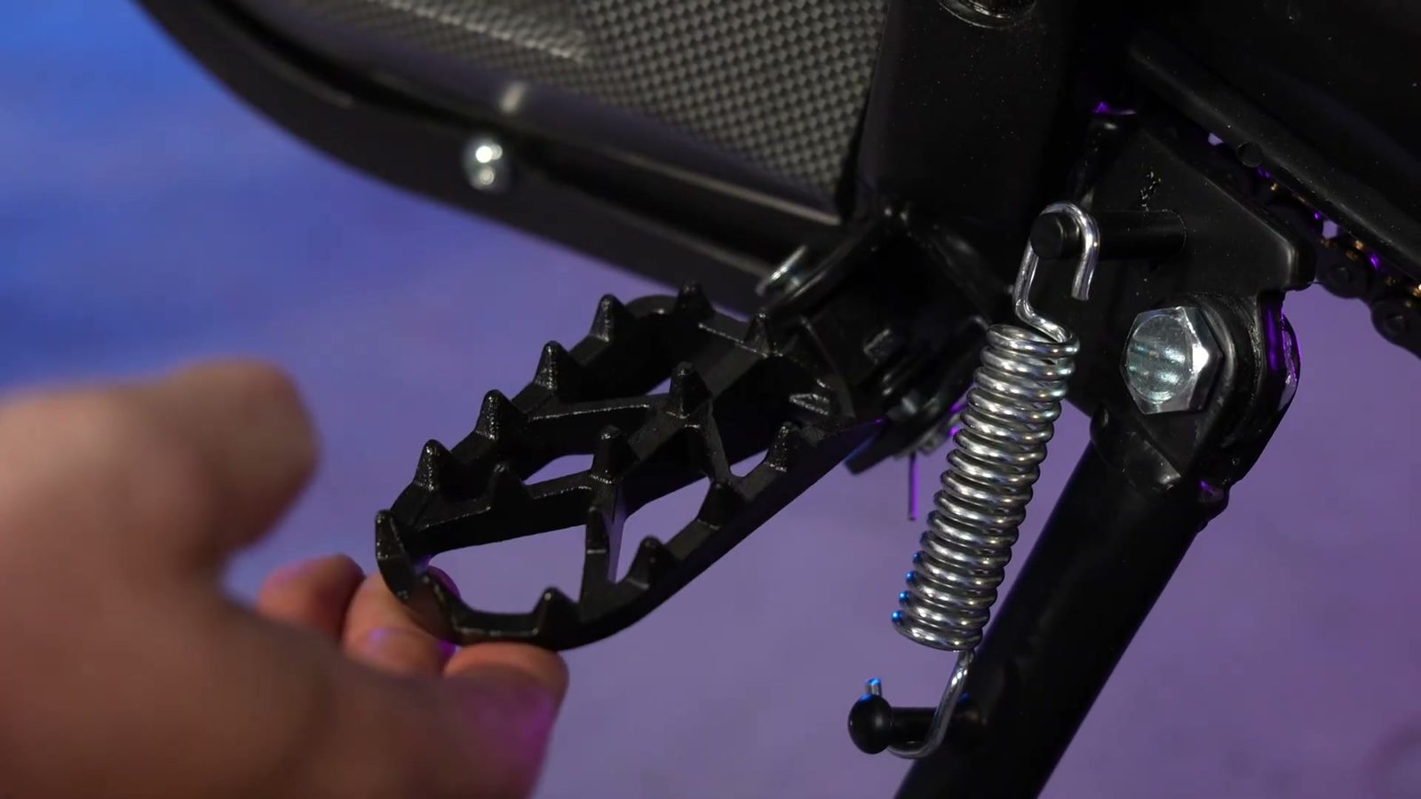 Valtinsu EM-5 Pro footpeg