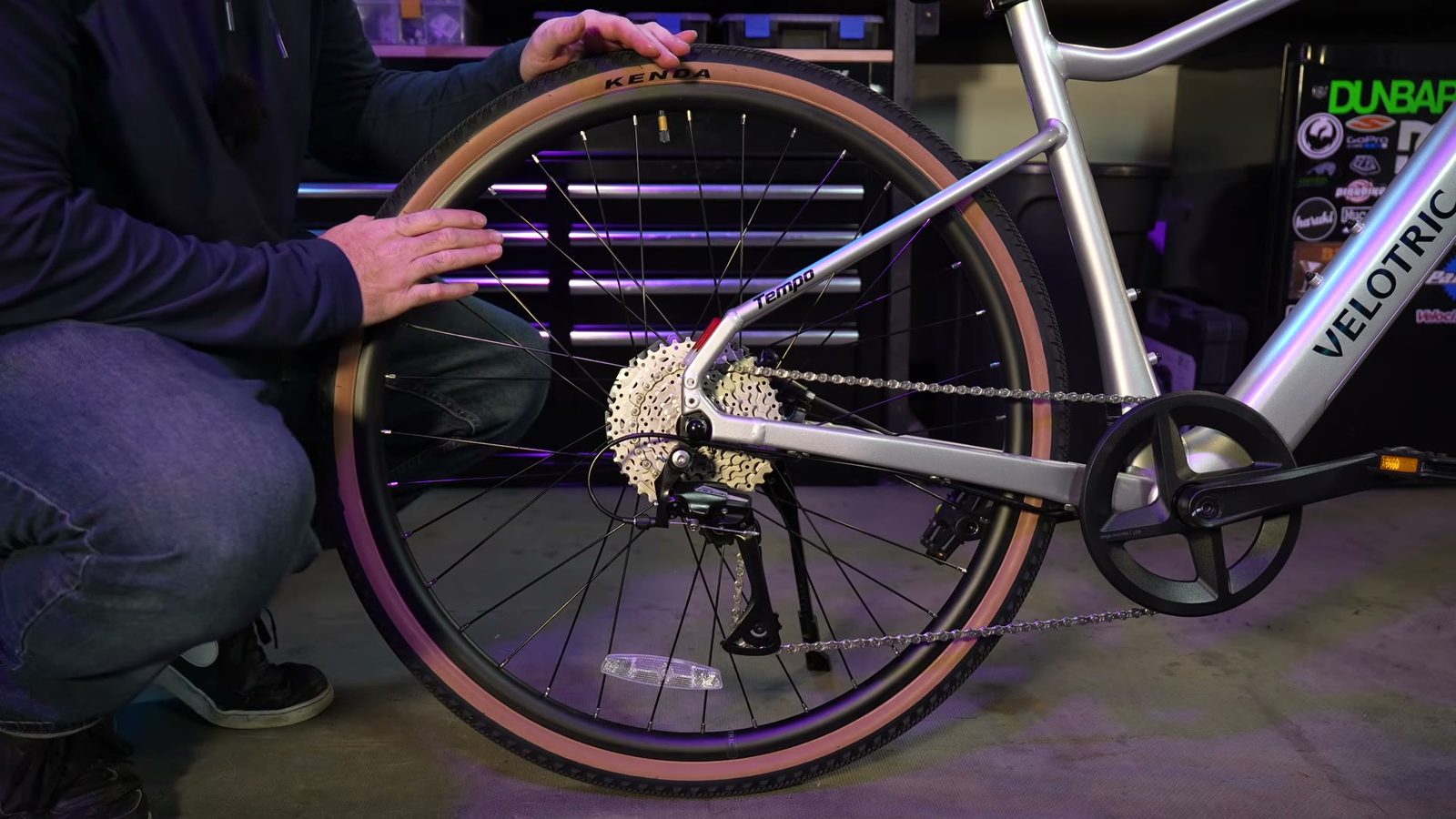 Close-up of the Kenda 700x42c tan-wall tire and rear wheel on the Tempo
