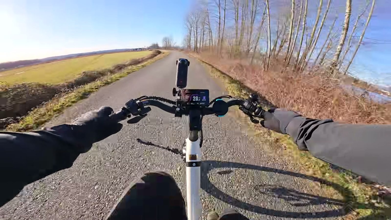 Display reading 28 mph right before Ben slams the brakes for the stopping test
