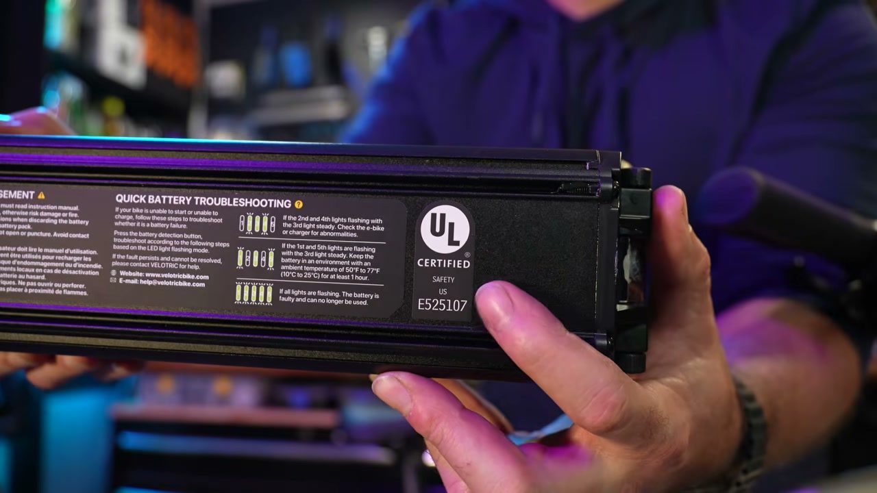 UL certified label on the Summit 2 battery