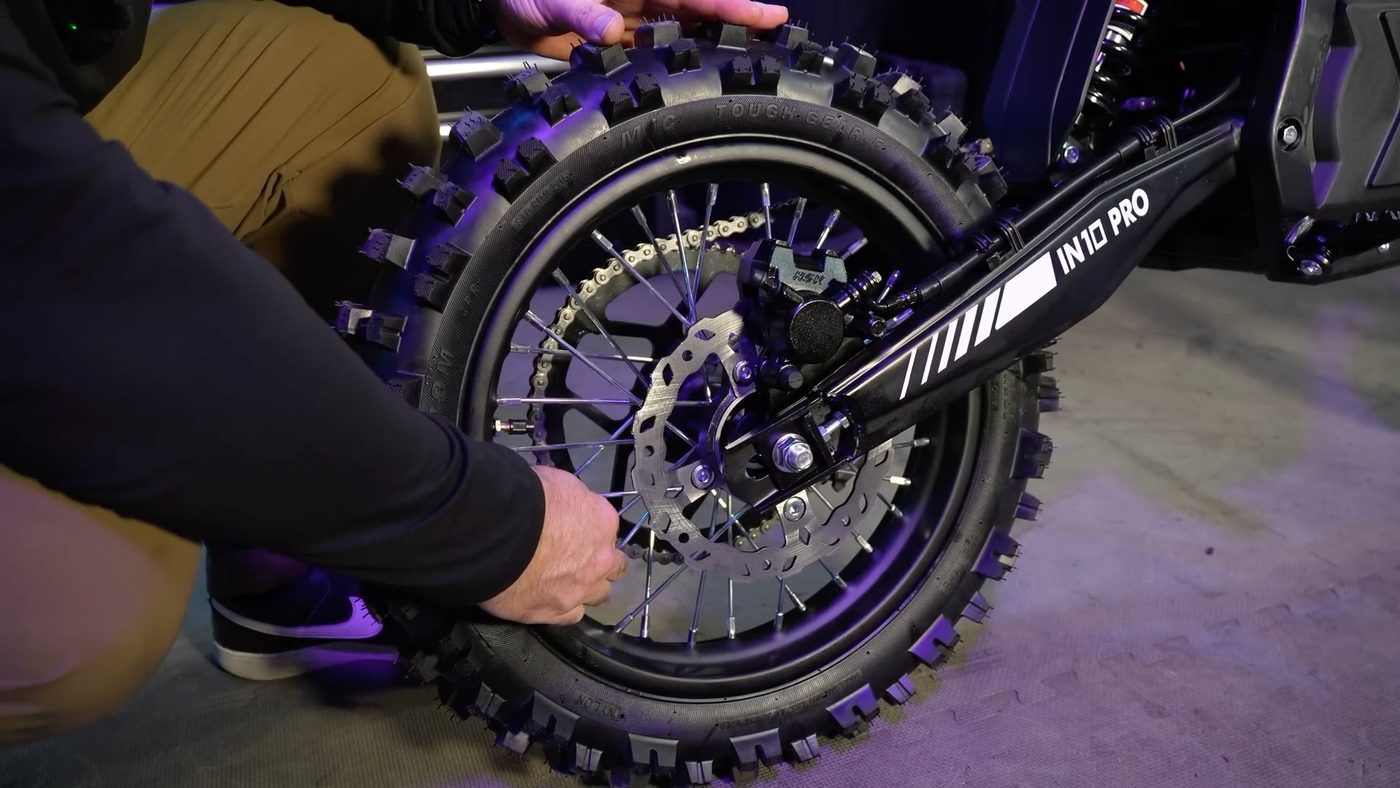 Rear 90/100-14 wheel and IN10 Pro swingarm