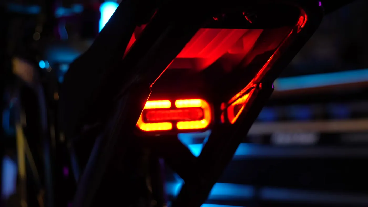Zonveer ZX3: tail light