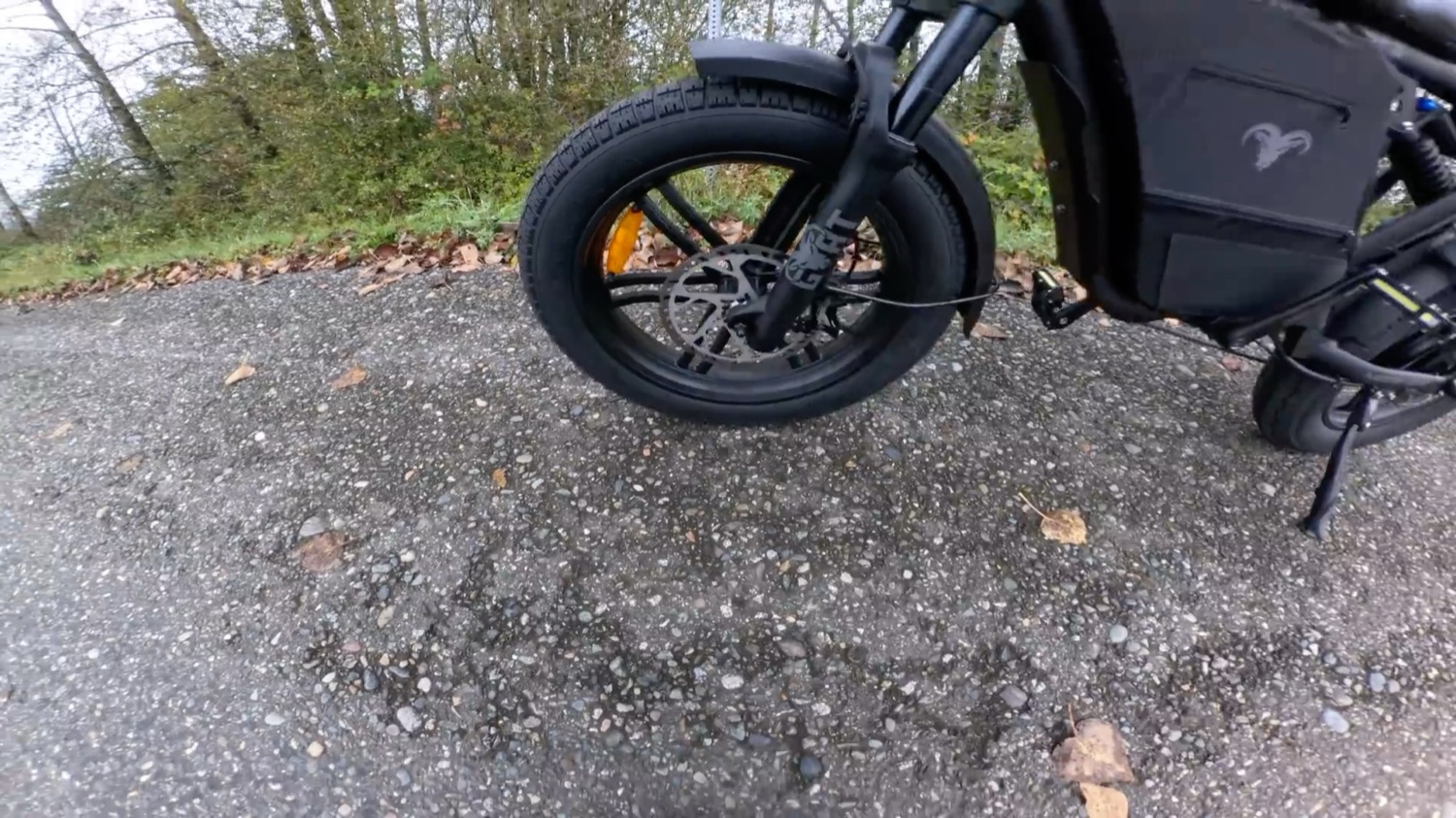 Motor Goat front wheel and frame