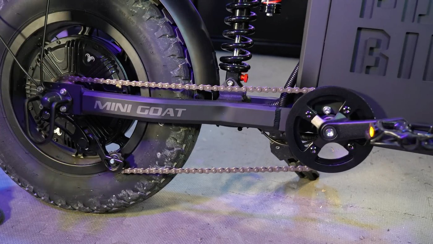 Mini Goat swingarm and drivetrain