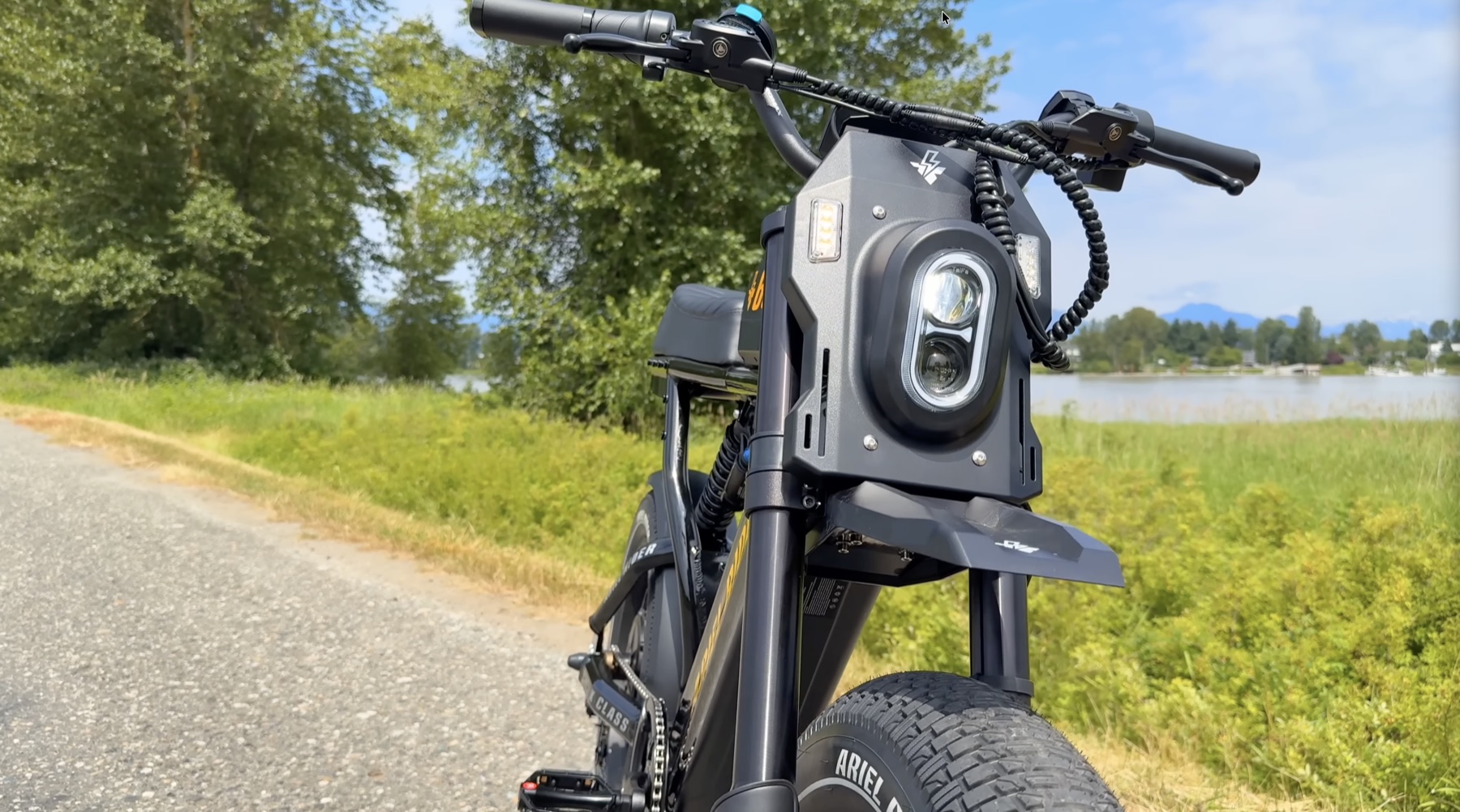 X-Class 60V LED headlight and cockpit